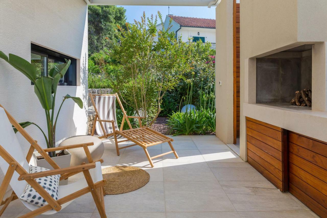 Agapao Villas Sutivan Exteriör bild